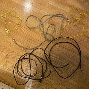 Lot of cable/plugs